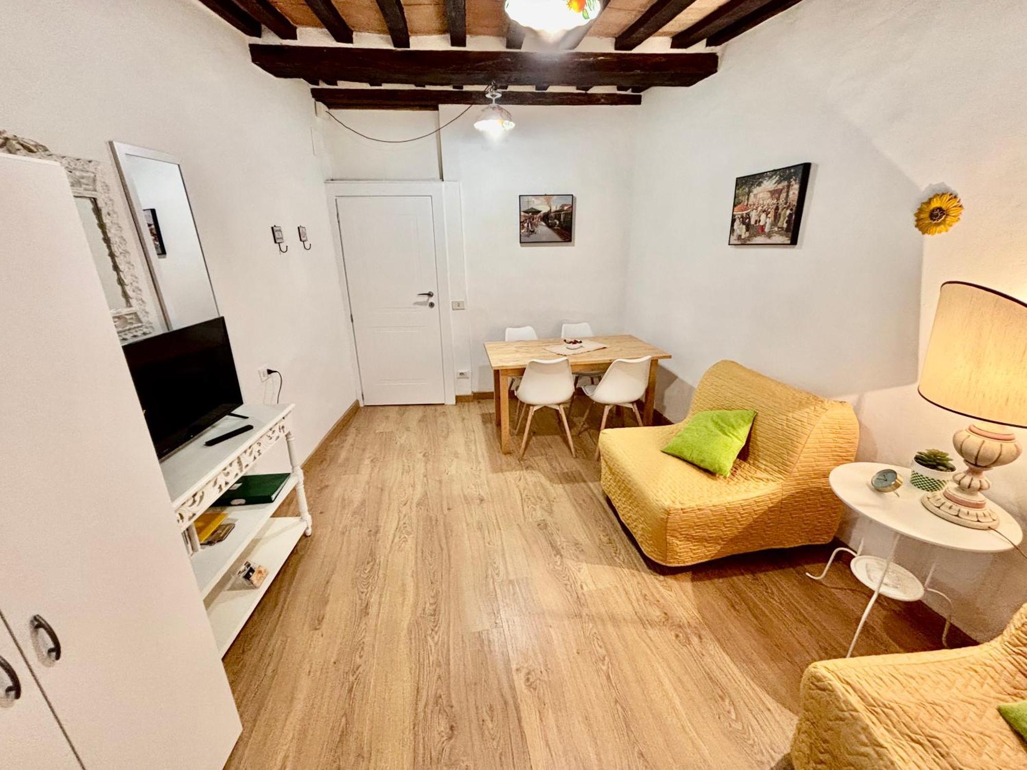Red House Apartment Gubbio Exterior photo