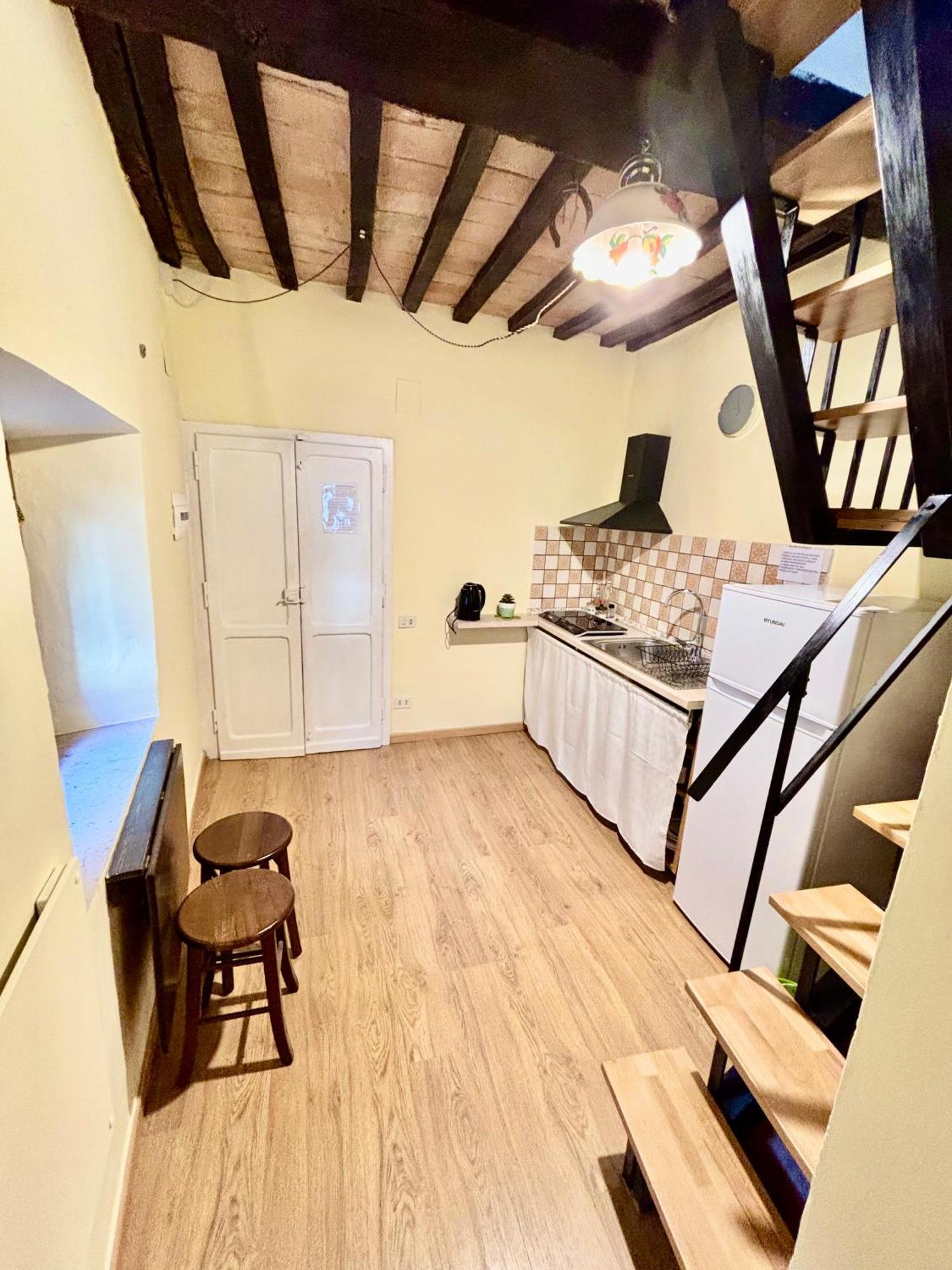 Red House Apartment Gubbio Exterior photo