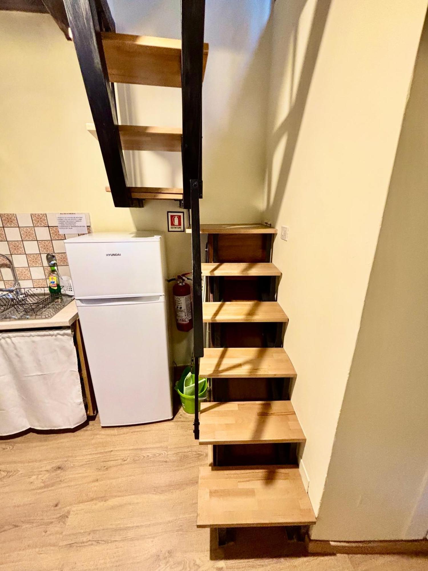 Red House Apartment Gubbio Exterior photo